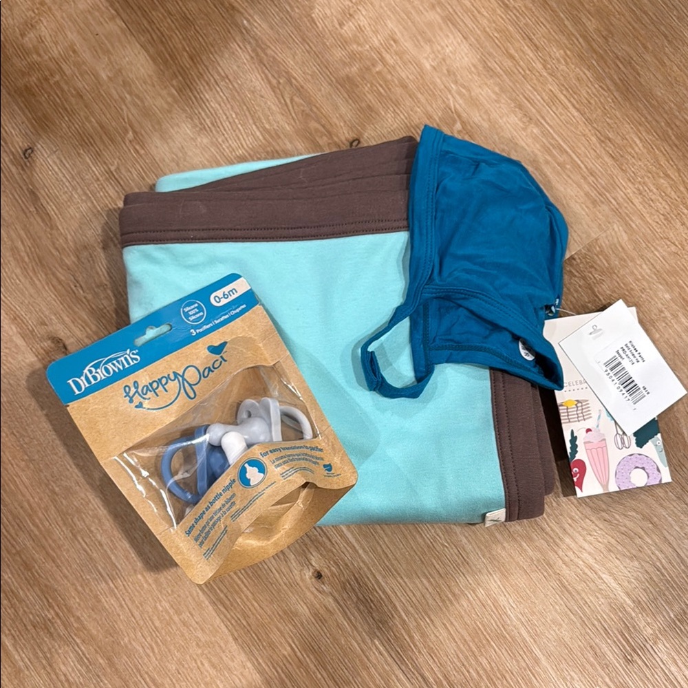 Baby blue set - stroller blanket, pacificers and aviator hat 55|A3